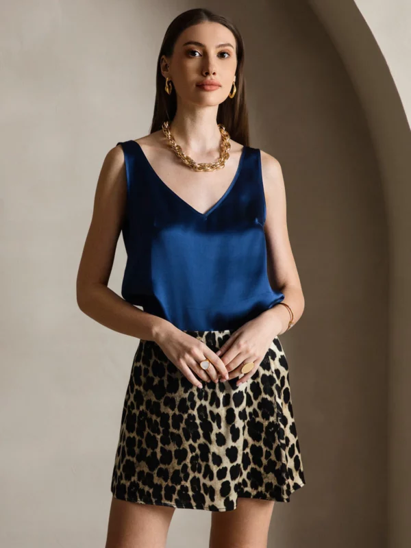 Women's 19Momme Silk Sleeveless V Neck Satin Tank Top with V Back Design - Image 2