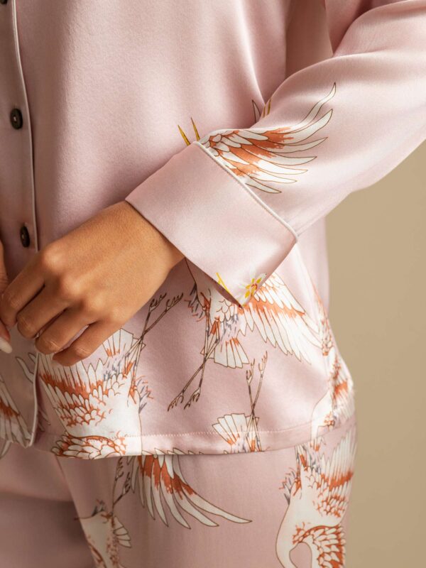 100% mulberry silk Women's Long Crane Print silk Pajamas Set with outlines silhouette - Image 5