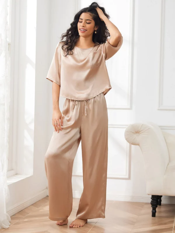 Women's Half Sleeve Round Neck 100% mulberry silk Pajamas Set