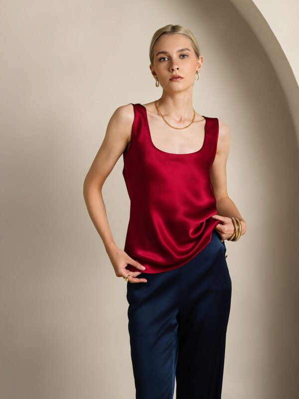 Women's 19Momme Silk Sleeveless U Neck Satin Tank Top - Image 2