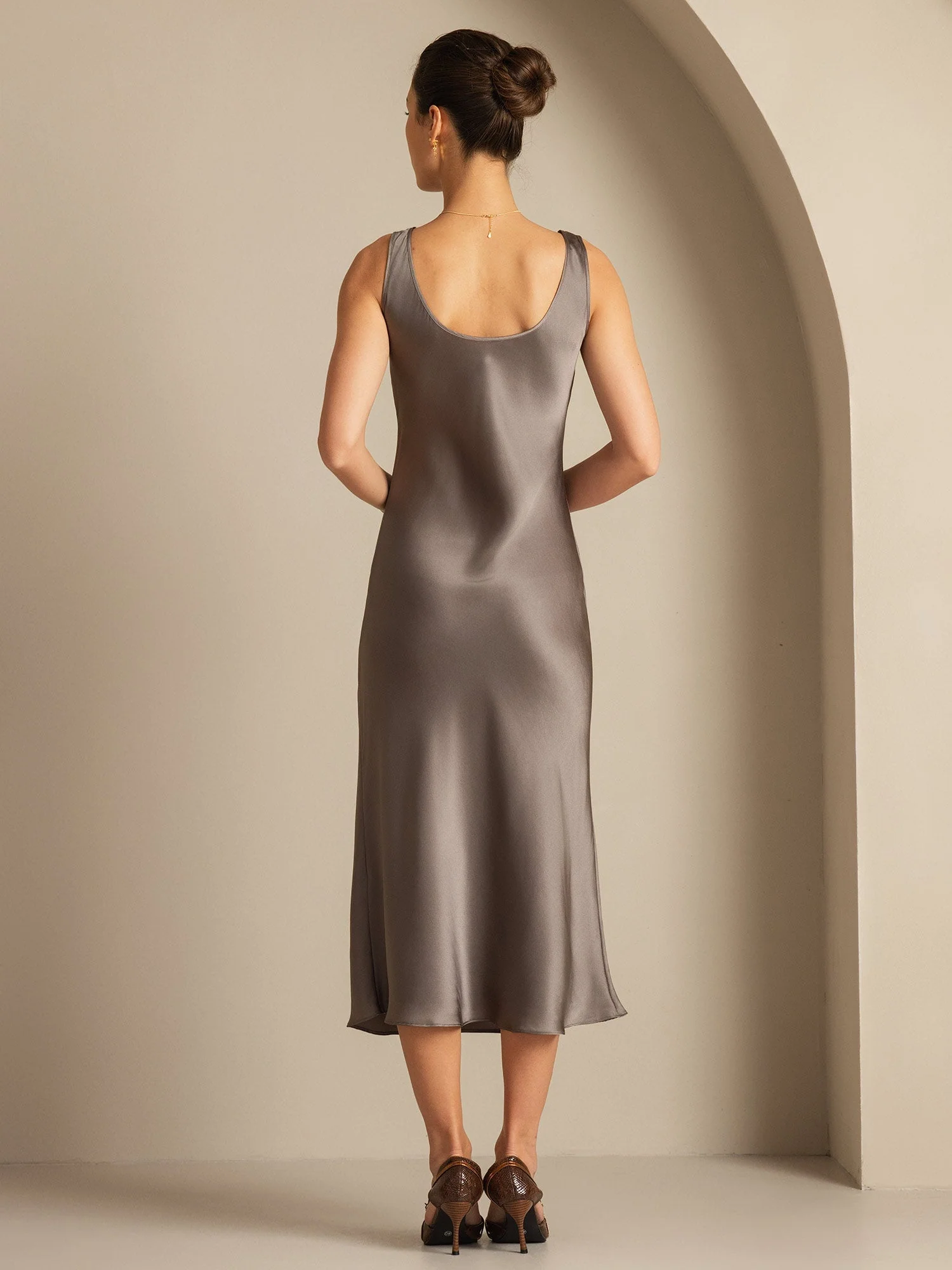 100% mulberry Silk charmeuse Sleeveless U Neck Midi Dress - Image 3