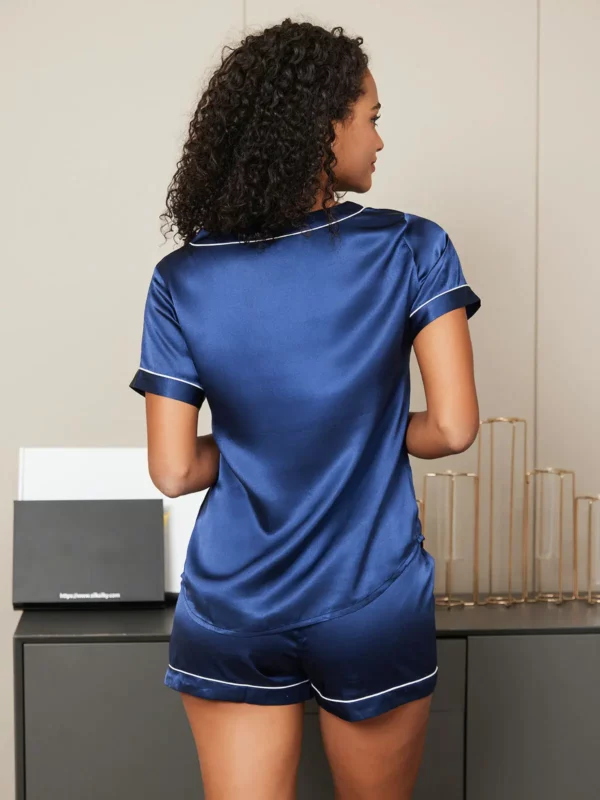100% mulberry Silk Short V-neck Above the Knee Women's Pajamas Set with outlines silhouette - Image 4